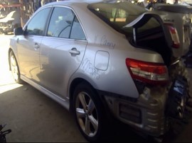 2011 TOYOTA CAMRY, SILVER, SE, 2.5L, AT,   Z25185